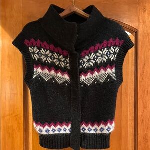 Women's Black and Pink Patterned Sweater